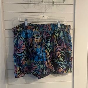 Time & Tru Tropical Print Shorts XL